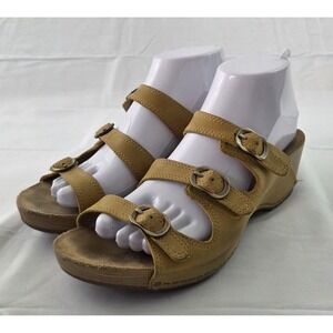 Dansko Sandals Womens 39 US 8.5 Yellow Leather Triple Buckle 70s Revival Boho